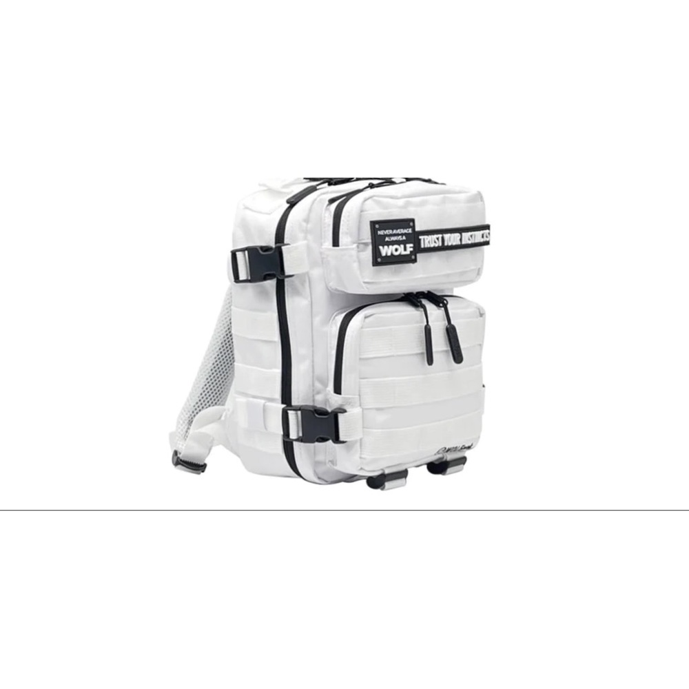 WolfPak 9L white with black zippers - includes patches